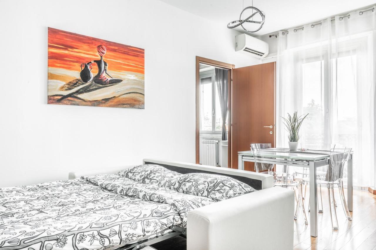 'Tribal House' Sansiro-Rhofiera-Duomo Apartment Milan Exterior photo